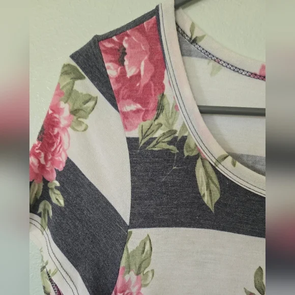 P.S. Kate Striped Floral T-shirt Dress Size Medium - Picture 3 of 6